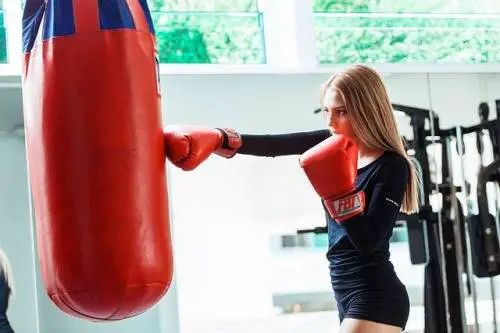 Boxing With Long Hair Tips For Both Men and Women [FightGearGuide]